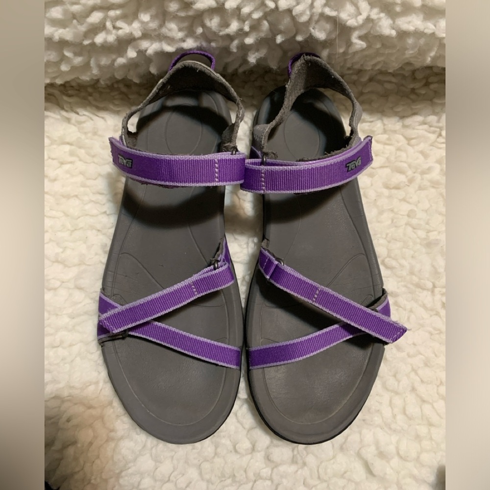 Teva Verra Sandals, size 9.5